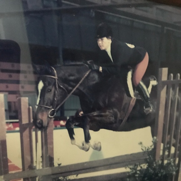 Meet your Posher, Julie - Picture 2 of 4